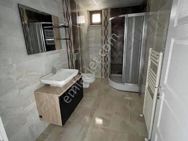 Mayadan İstasyonda Fırsat 2+1 Kullanışlı Daire