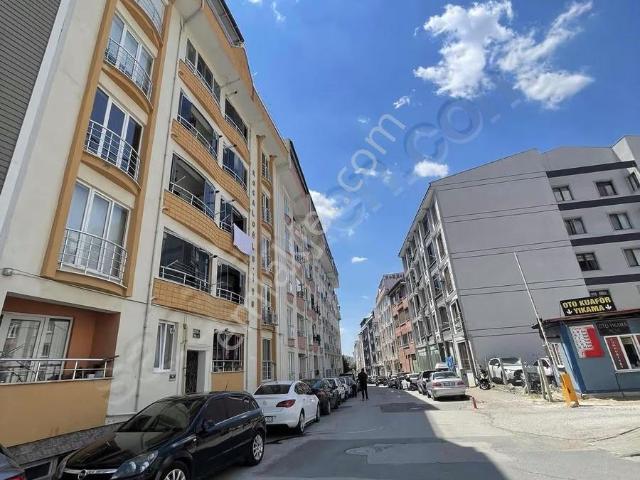 Mayadan Karakaş Da Kullanışlı 2+1 Ara Kat İskanlı Daire