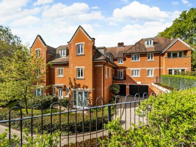 Maybury Place, Woking 1 bedroomProperty for lettings Seymours