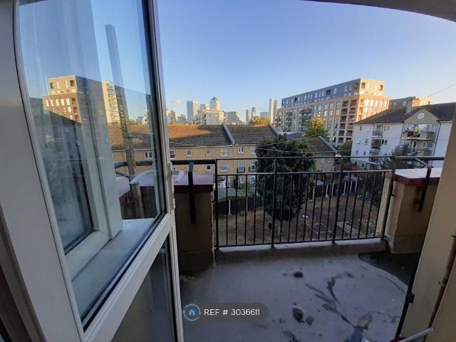 Maydwell House, London E14, 2 bed flat to rent, £2,300 pcm | PrimeLocation