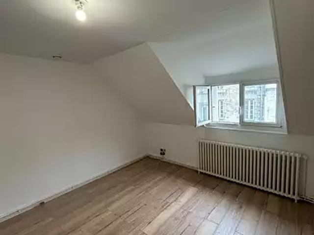 Mayenne 53100 Location appartement 3 pièces t3 au dernier étage