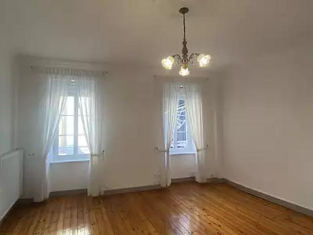 Mayenne 53100 Location appartement 6 pièces t6