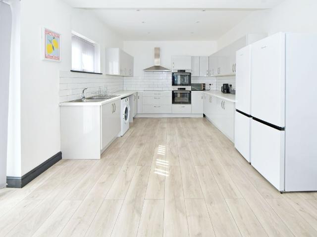 Mayer Street, Stoke On Trent ST1, 2 bed shared accommodation to rent, £600 pcm | PrimeLocation
