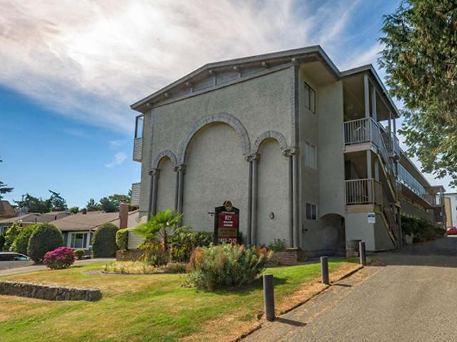 Mayfair Manor Apartments 1 Bedroom available at 827 Selkirk Avenue, Esquimalt Apartment for Rent
