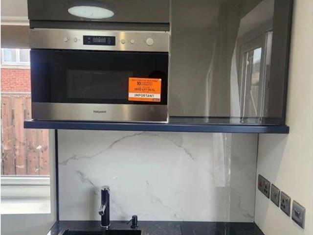 Mayfair Mount, Leeds LS15, Studio to rent, £800 pcm | PrimeLocation