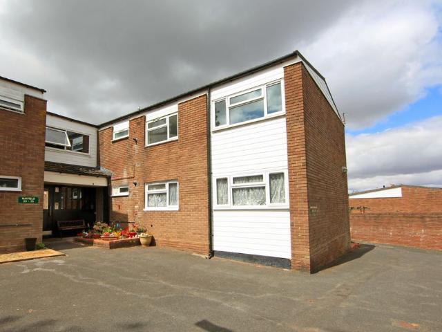 Mayfield, Telford TF7, 2 bed flat to rent, £725 pcm | PrimeLocation
