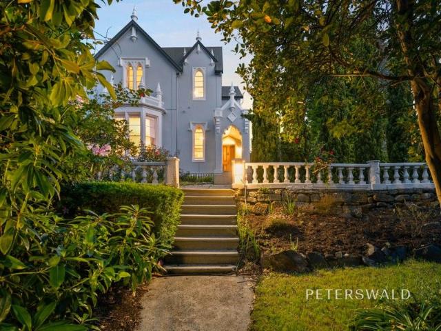Mayfield A landmark estate of rare distinction