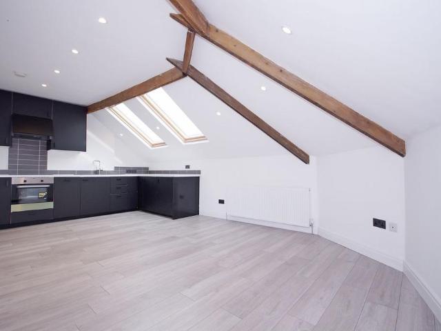 Mayfield Grove, Harrogate, HG1 1 bed apartment to rent £825 pcm £190 pw