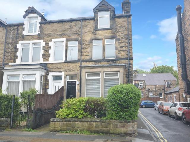Mayfield Grove, Harrogate, North. Apartment to rent £675 pcm £156 pw