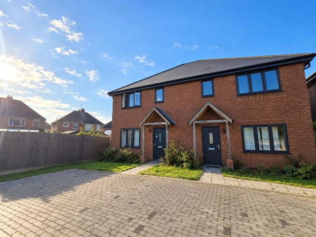 Mayfield Mews, Southampton SO19, 3 bed semi detached house to rent, £1,800 pcm | PrimeLocation