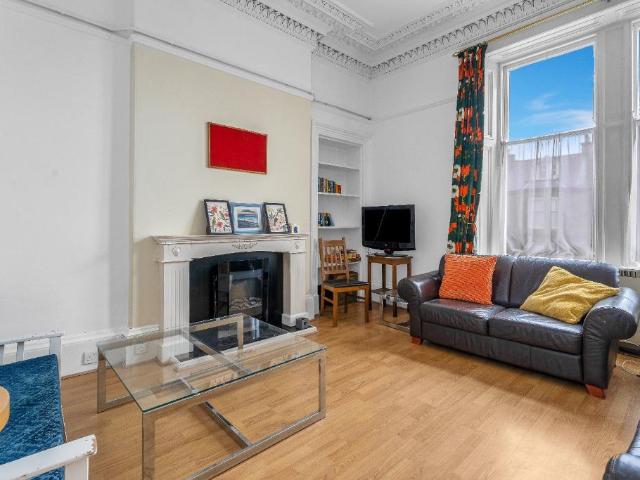 Mayfield Road, Newington, Edinburgh, EH9 5 bed flat to rent £3,300 pcm £762 pw