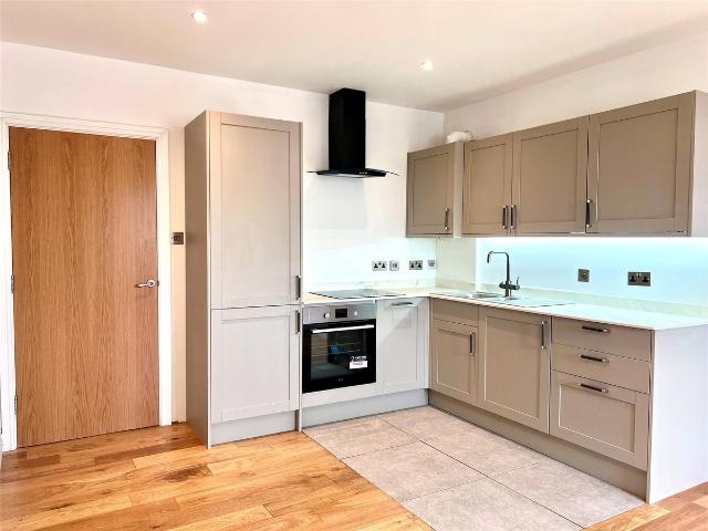 Mayfields, Keynsham, Bristol, Somerset BS31, 2 bed flat to rent, £1,500 pcm | PrimeLocation