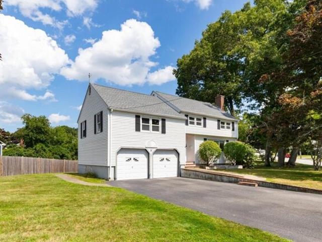 Mayflower Dr, Stoneham, Home For Sale