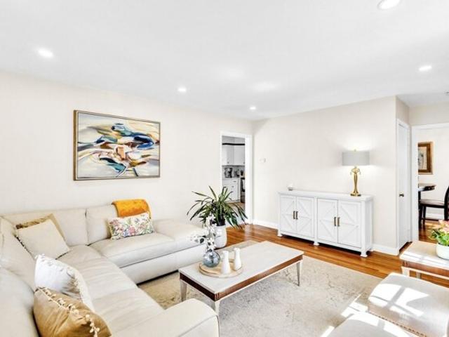 Mayflower Rd, Northborough, Home For Sale