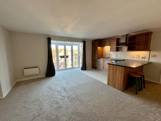Maylams Quay, Medway Wharf Road TN9, 2 bed flat to rent, £1,650 pcm | PrimeLocation