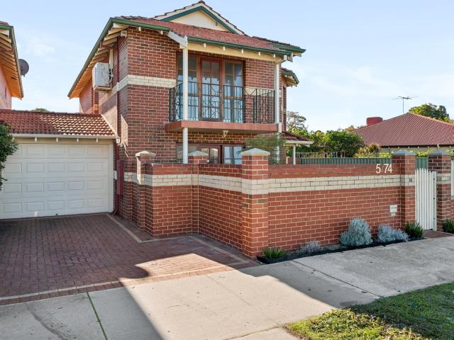 Maylands Living with Space, Style, and Convenience