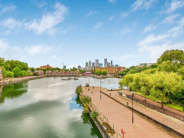 Maynards Quay, Garnet Street, Wapping E1W, 4 bed flat to rent, £4,400 pcm | PrimeLocation