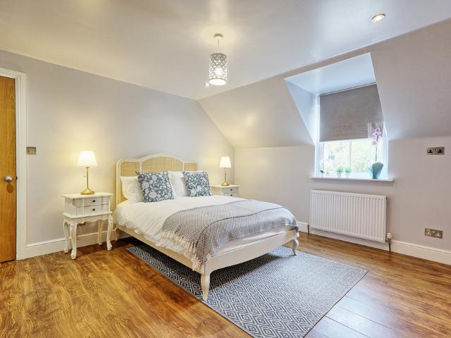 Mayrose House: 6BR 4BATH Luxe Spacious Retreat