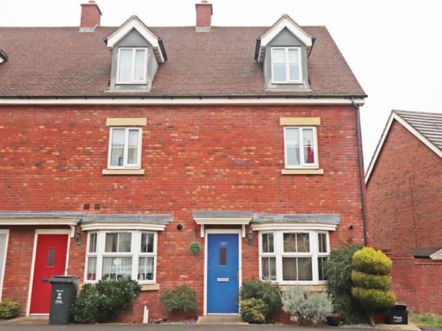 Mazurek Way, Swindon SN25, 3 bed end terrace house to rent, £1,650 pcm | PrimeLocation