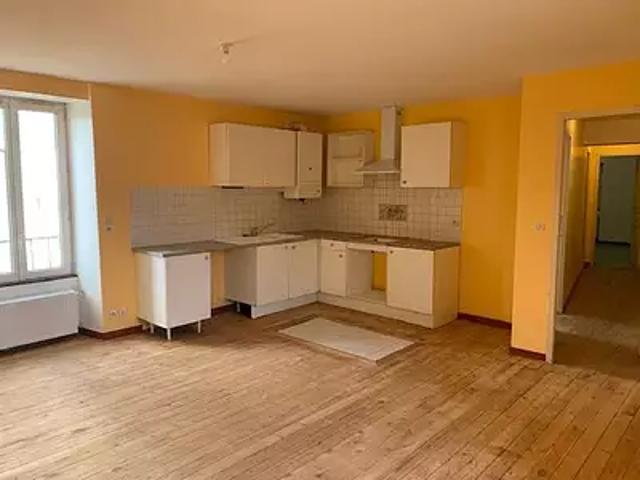 Mazamet 81200 Location appartement 2 pièces t2 cave