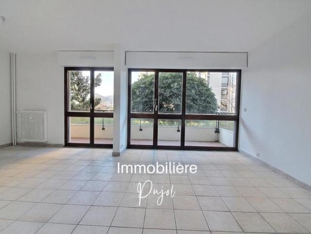 Mazargues 13009 Marseille T4 de 90 m² avec grand balcon et garage fermé