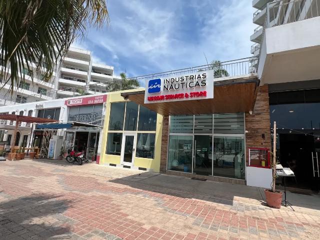 Mazatlán Local Comercial Frente a Marina con Hermosa Vista