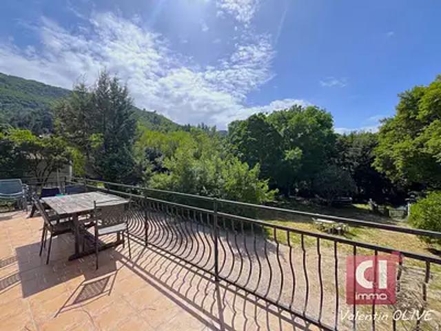 Mazaugues 83136 Achat / Vente maison 5 pièces t5 au dernier étage cave