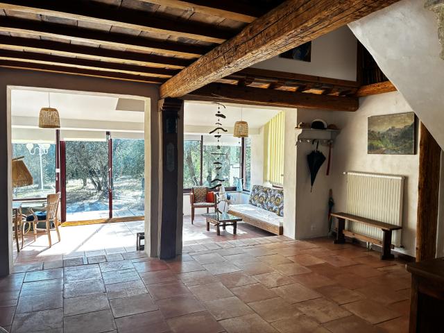 MAZET MEUBLE AVEC PISCINE