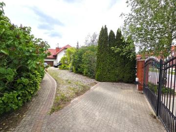 Mazowieckie, grodziski, Grodzisk Mazowiecki, Książenice, Aleja Eustachego Marylskiego