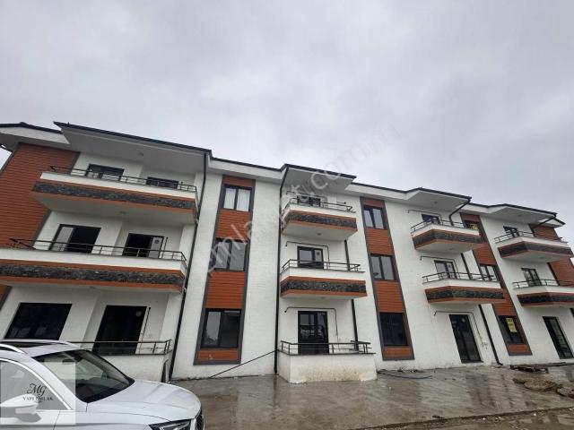 Mg Emlaktan Satılık Sırır Orta Kat İskanlı 1+1 Daire