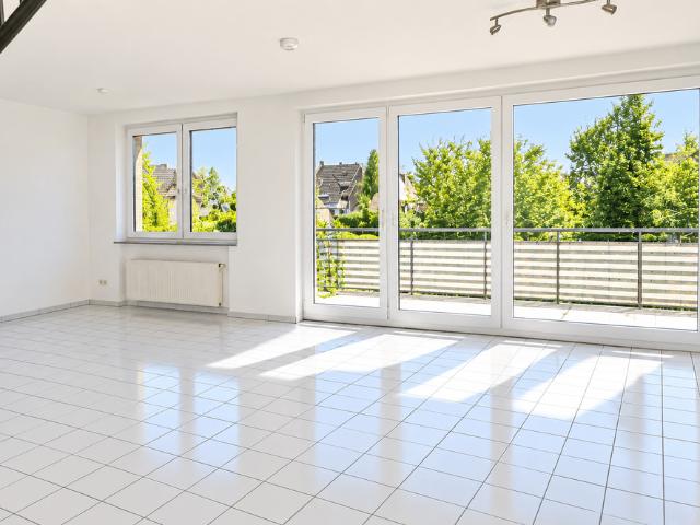 MG RHEINDAHLEN SCHÖNE MAISONETTE WOHNUNG MIT 4 ZIMMERN 2 BALKONE GARAGE & STELLPLATZ AM HAUS