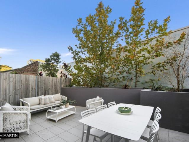 MGM MARTIN ONE BEDROOM COURTYARD APARTMENT