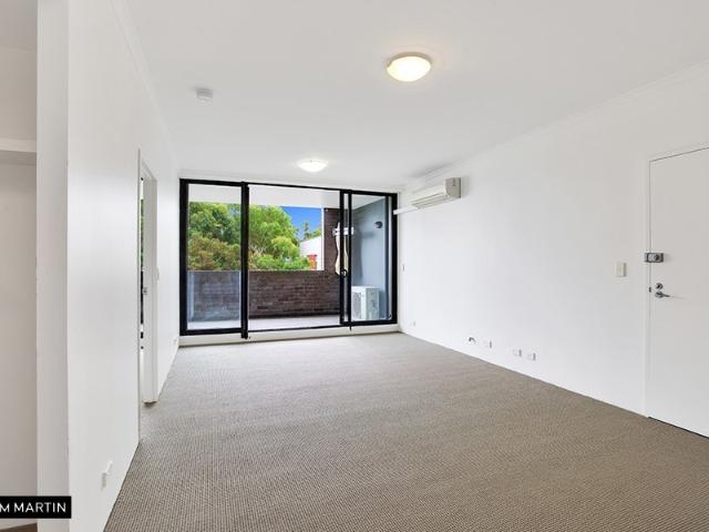 MGM MARTIN ONE BEDROOM + STUDY