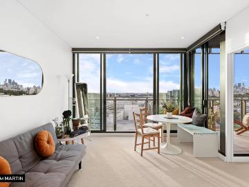 MGM MARTIN FULLY FURNISHED ONE BEDROOM APARTMENT WITH STUDY
