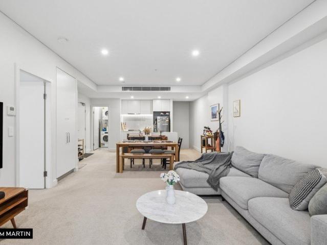 MGM MARTIN | SPACIOUS TWO BEDROOM + STUDY APARTMENT