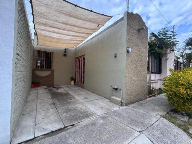 MD* Venta de Casa un piso, cerca de 2do anillo Norte con 3 recámaras