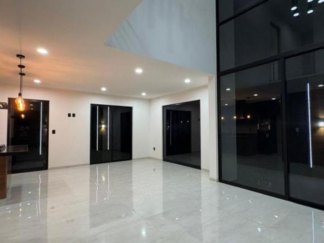 MD*CASA EN VENTA EN ABADÍA, SUR DE AGS