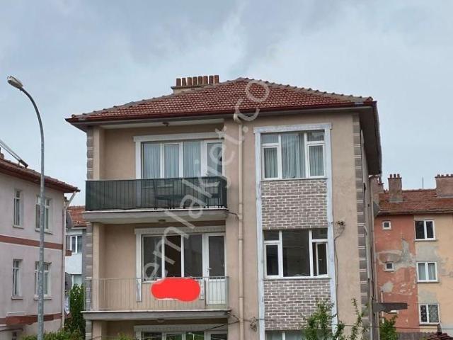 Me ka Group'tan Kocatepe Mahallesi'nden Kiralık 3+1 Daire