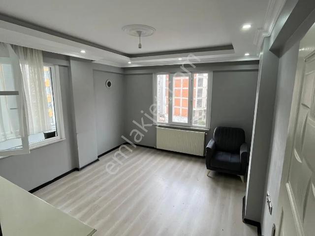 Memura Kiralık Türkiye Emlak Akıncılar Mah 3.kat 2+1 85m² Daire