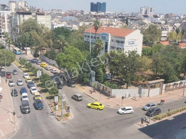 Memurevleri Mahallesi Güllük Caddesinde 2+1 Eşyalı Kiralık Daire