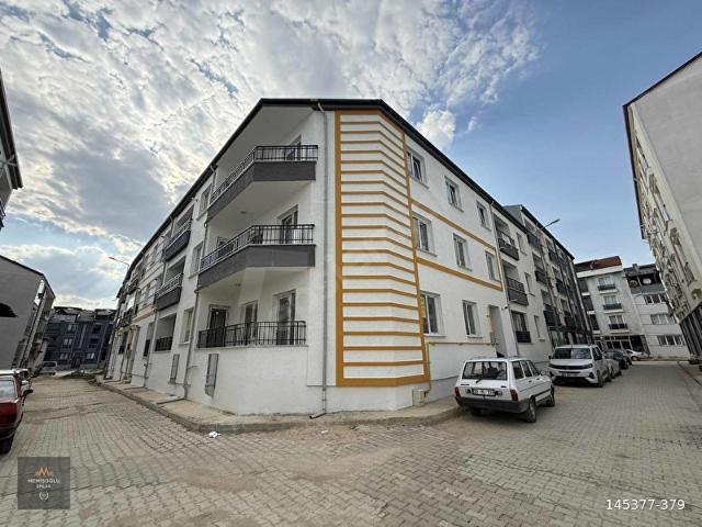 MEMİŞOĞLU EMLAK'TAN SATILIK LEBLEBİCİLERDE 1.KAT 2+1 SIFIR DAİRE