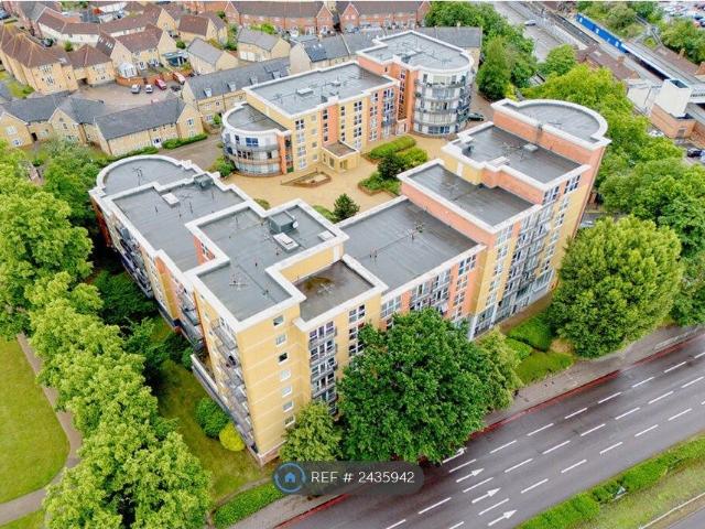 Memorial Height, Newbury Park IG2, 2 bed flat to rent, £1,875 pcm | PrimeLocation