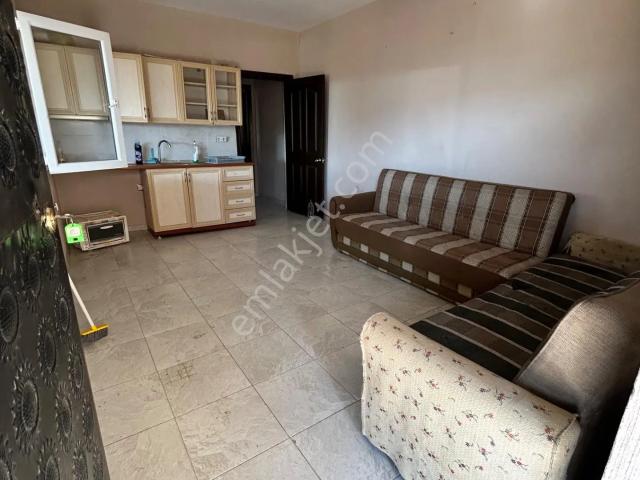 Menteşeoğlu Mahallesinde Bekara Uygun Kısmı Eşyalı Kiralık Giriş Kat Daire