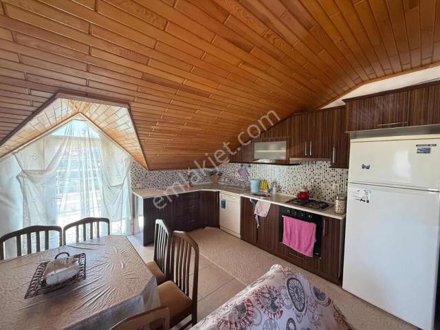 Menteşeoğlu Mah'de Kiralık 2+1 Yüksek Çatı Daire