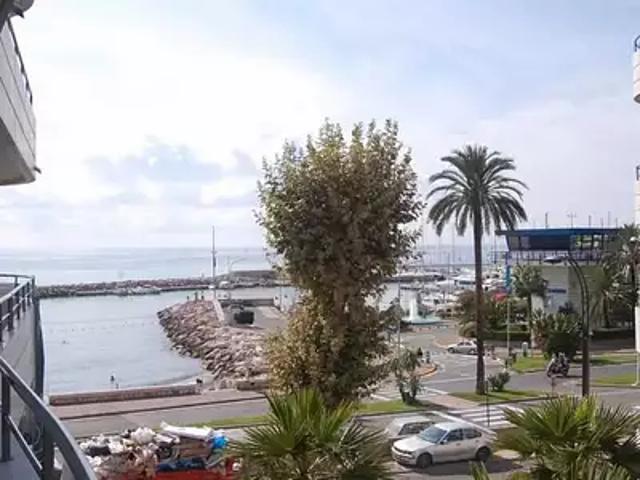 Menton 06500 Achat / Vente appartement 2 pièces t2