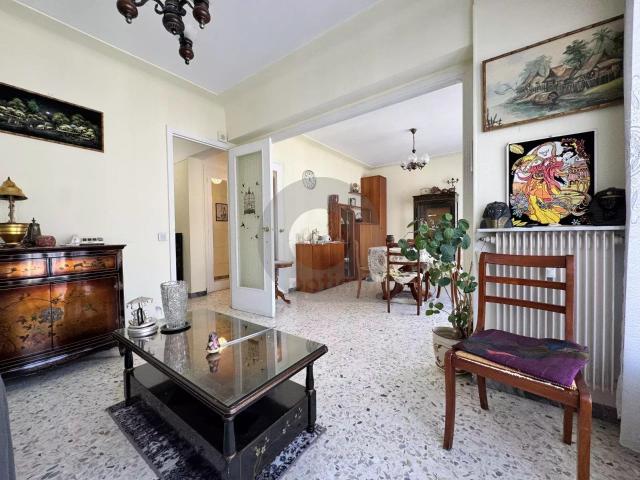 Menton Centre Ville 3 Pièces Terrasse Parking Cave 59m² Menton