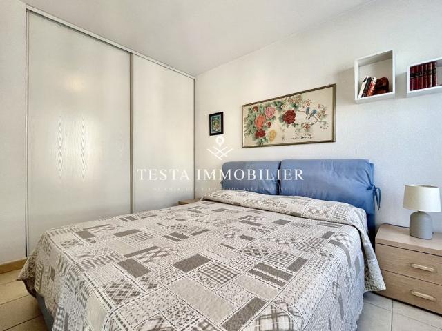 MENTON CENTRE 2 PIECES 46 M2 TERRASSE 7 M2 Garage en su