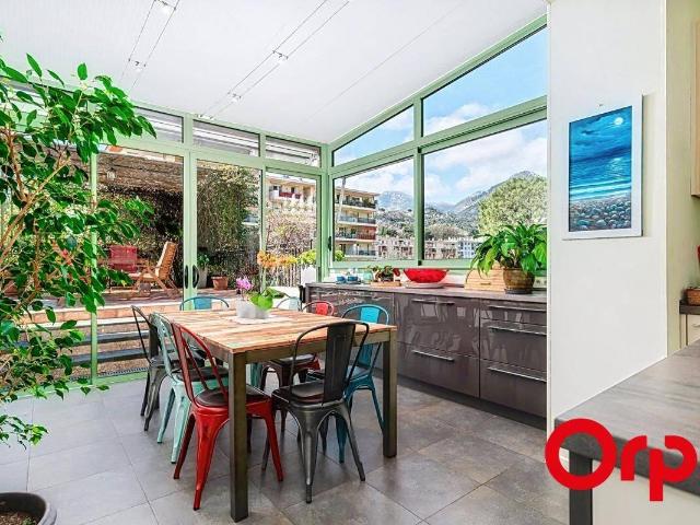 MENTON, QUARTIER BORRIGO: MAISON DE 121 M2 AVEC TERRASSE, JARDI