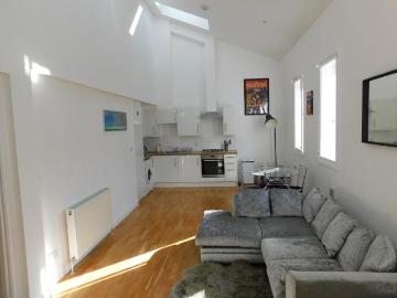 Mentone Gardens, Edinburgh, EH9 2DJ 3 bed flat to rent £2,250 pcm £519 pw