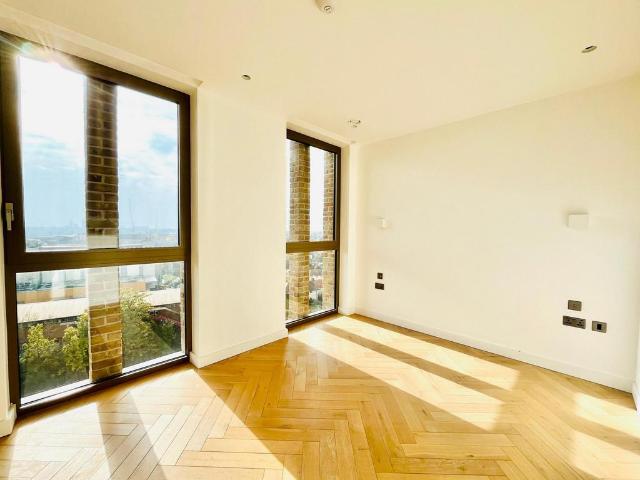 Mentor House, Oberman Road, Dollis. 1 bed flat to rent £2,024 pcm £467 pw